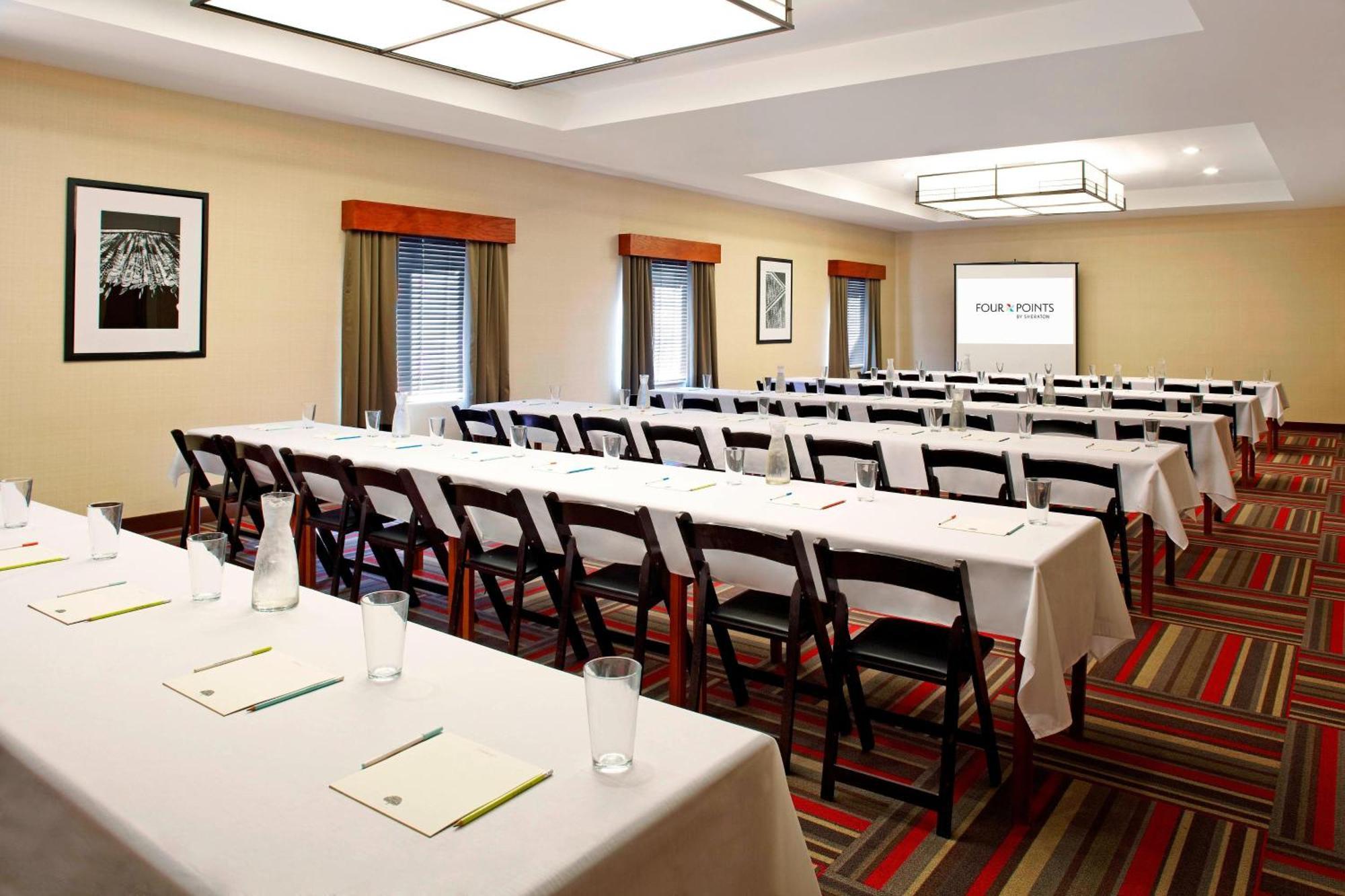Four Points By Sheraton Houston Hobby Airport Екстер'єр фото