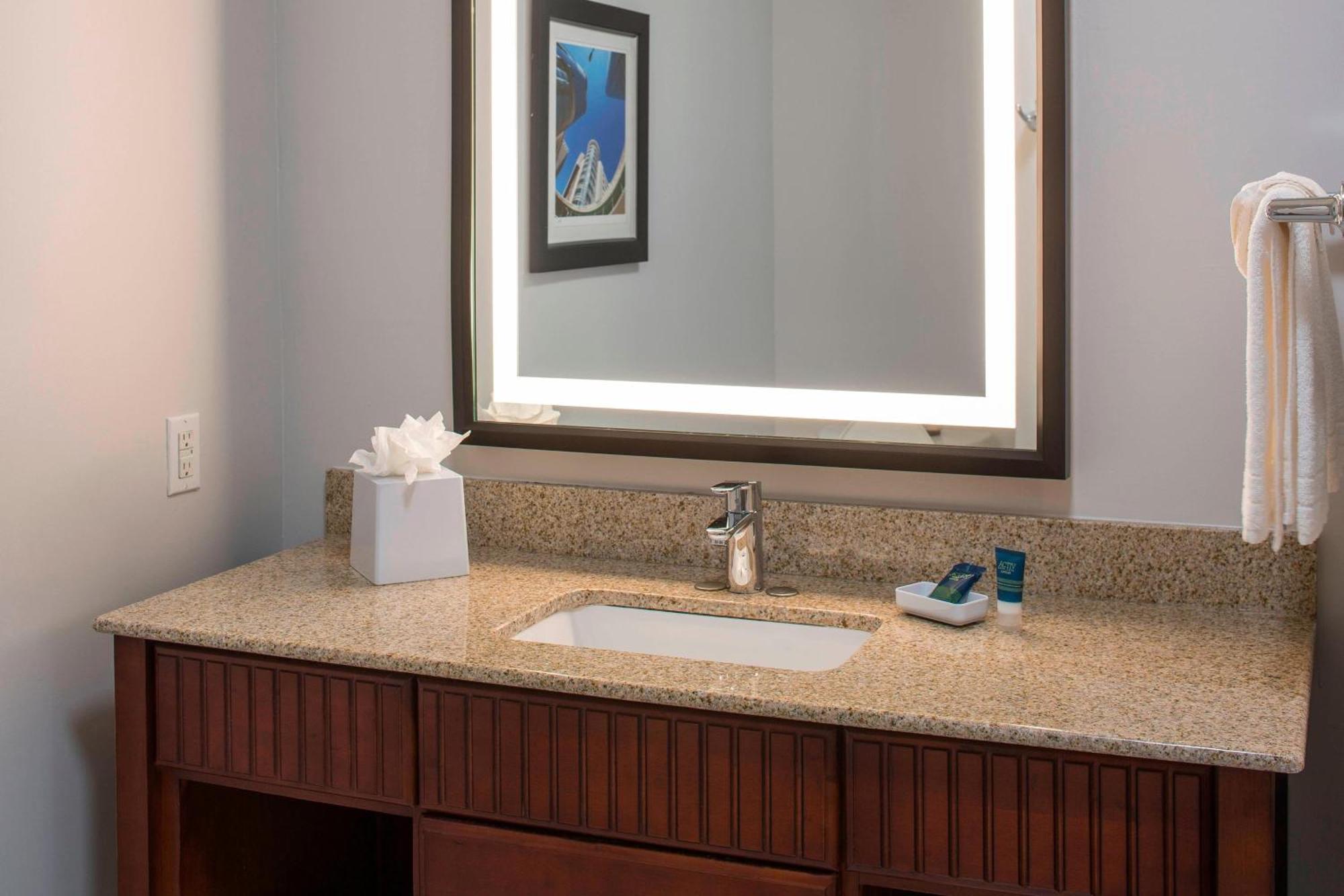 Four Points By Sheraton Houston Hobby Airport Екстер'єр фото